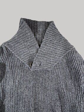 Urban Pipeline mens Medium knit sweater Blue from a comfortable cotton blend